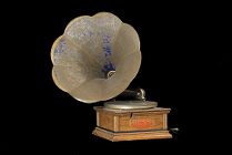 Standard Talking Machine phonograph